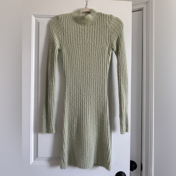 Carli Bybel x Missguided 2 Piece Set - Picture 3 of 6